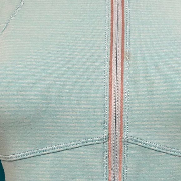 Lululemon light blue pique 1/2 zip - Picture 7 of 14
